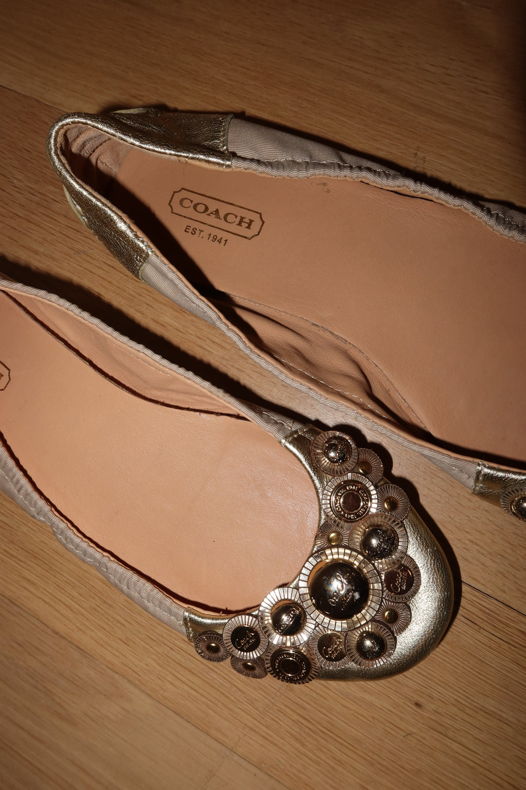 Vintage Coach Venus Embellished Ballet Flats - US 7.5