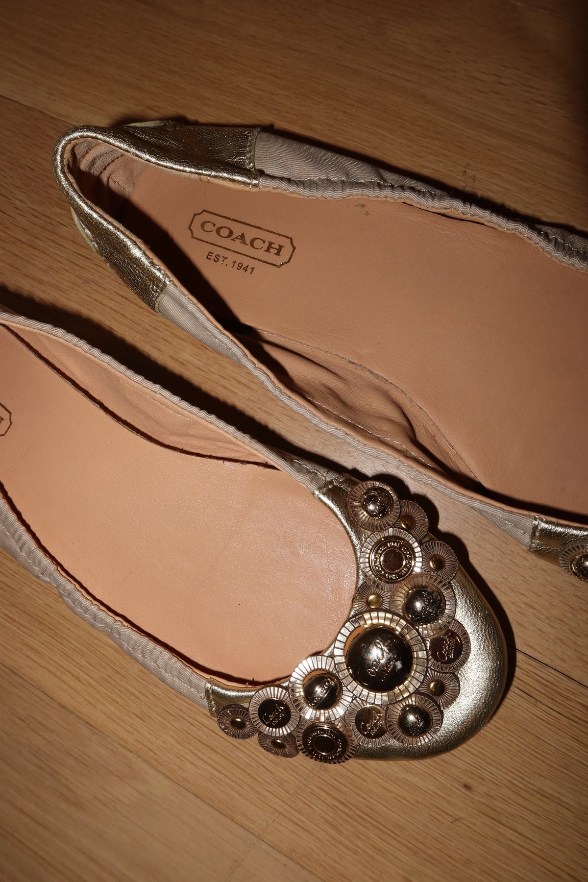 Vintage Coach Venus Embellished Ballet Flats - US 7.5