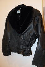 Vintage Wilson Leather and Fur Collar Jacket - US S