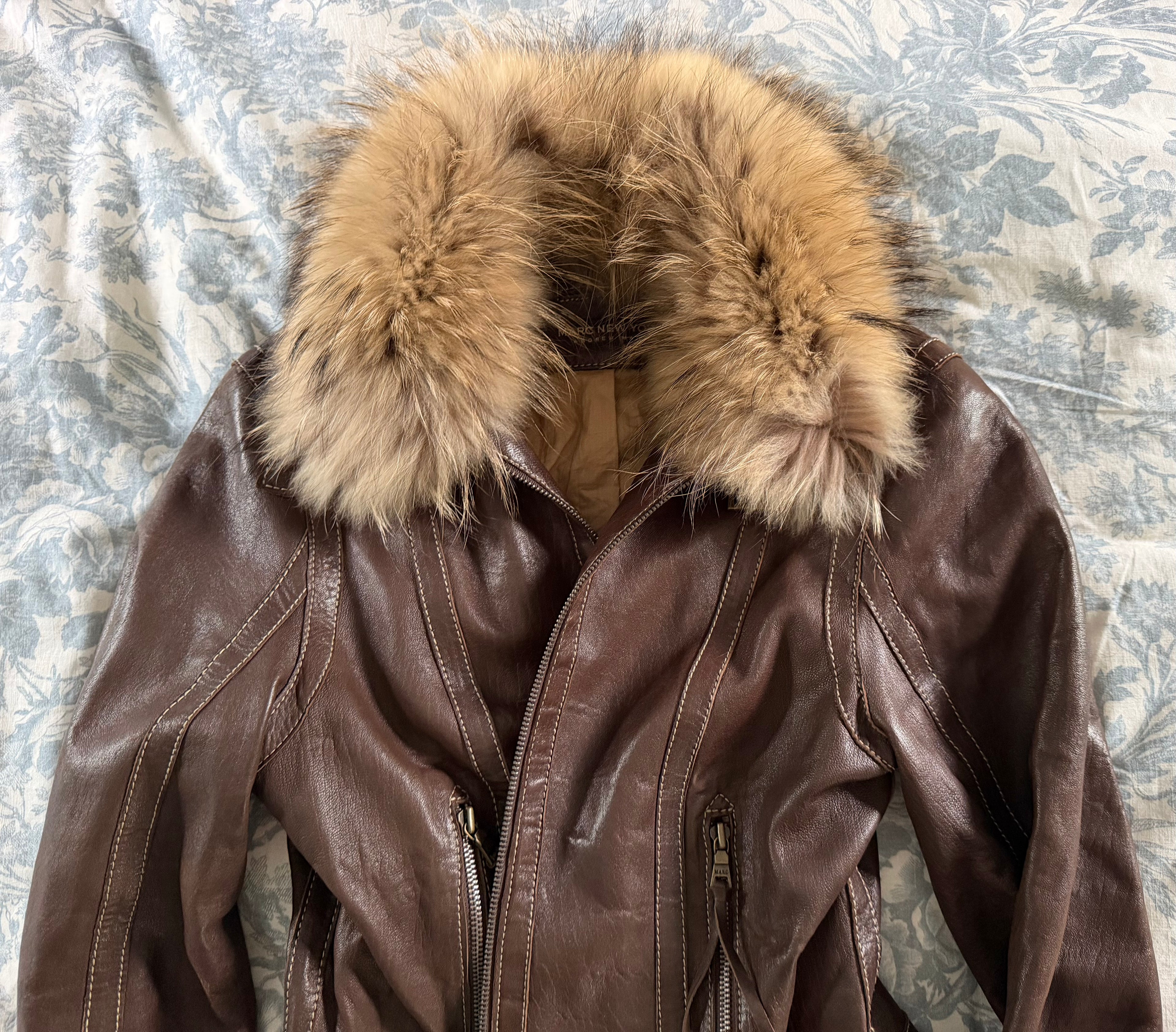 Vintage Andrew Marc Leather and Fur Collar Jacket - US M
